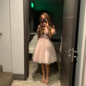 PALE ROSE MID LENGTH DRESS 🌸